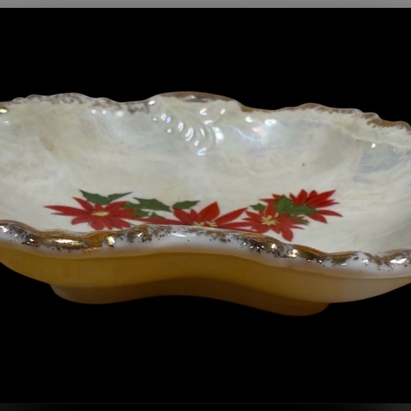 Vintage Holiday Candy Trinket Dish Opalescent Poinsettia Motif & Gold gilded Rim - Picture 3 of 4